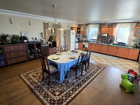 будинок за адресою Каштанова вул., 27