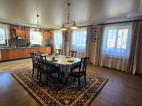 будинок за адресою Каштанова вул., 27