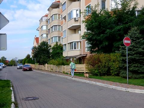 комерційна за адресою Богдана Хмельницького вул., 3