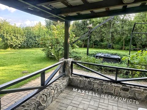 будинок за адресою В лісі, 1