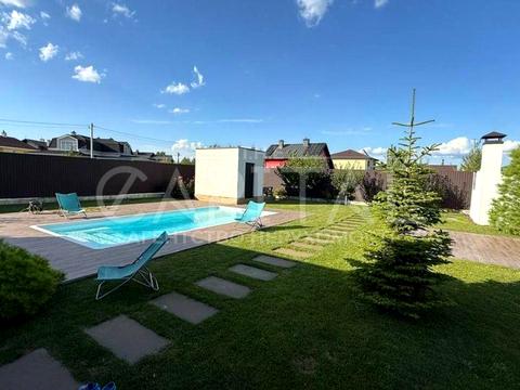 будинок за адресою Центральна