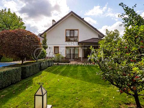 будинок за адресою с. Іванковичі, Авіаторів, 21