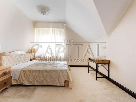 будинок за адресою с. Іванковичі, Авіаторів, 21