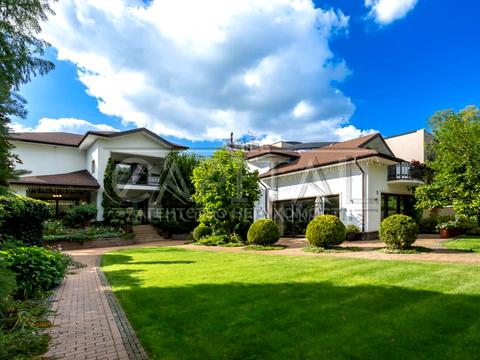 будинок за адресою с. Іванковичі, Авіаторів, 48