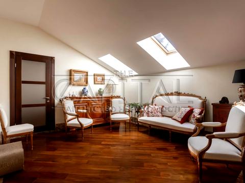 будинок за адресою с. Іванковичі, Авіаторів, 48