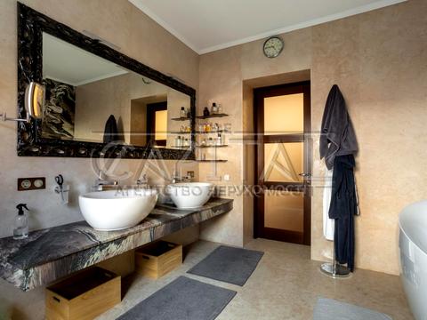 будинок за адресою с. Іванковичі, Авіаторів, 48