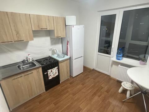 квартира за адресою Софії Русової вул., 7-Г