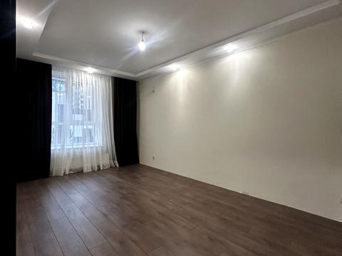 квартира за адресою Героїв Небесної Сотні просп., 18/2