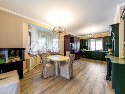 будинок за адресою с. Старі Петрівці, Садова