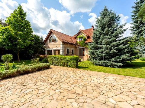 будинок за адресою с. Старі Петрівці, Садова