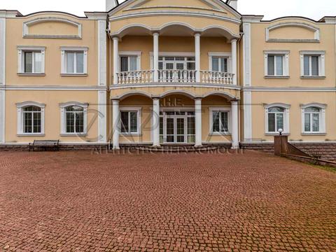 будинок за адресою Центральна