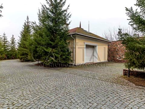 будинок за адресою Центральна