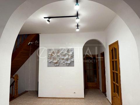 будинок за адресою Прилісна