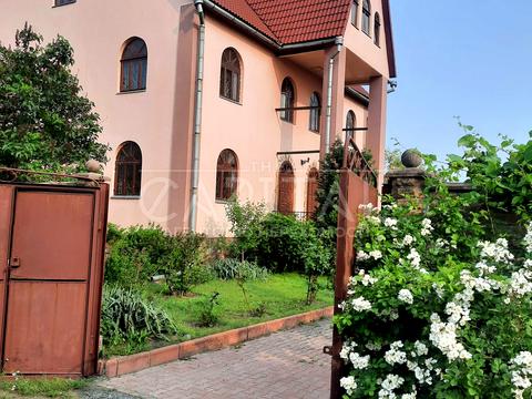 будинок за адресою Садова