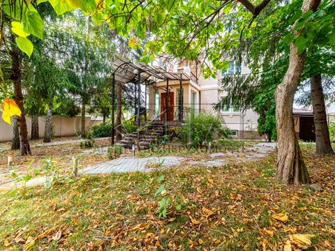 будинок за адресою Добросусідська вул.