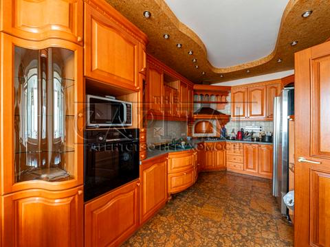 будинок за адресою Добросусідська вул.