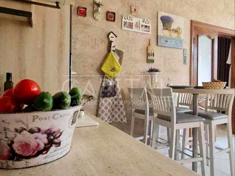 будинок за адресою Сергія Колоса