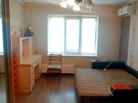 квартира за адресою Архітектора Ніколаєва вул., 3