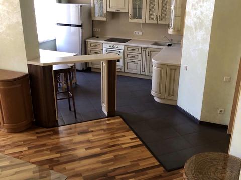 квартира за адресою Олександра Мишуги вул., 2