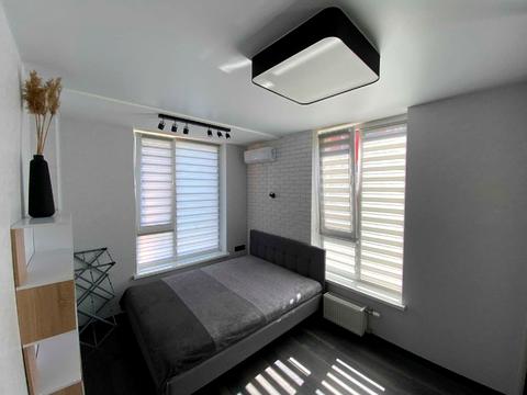 квартира за адресою Соборності просп. (Возз'єднання), 17 к2