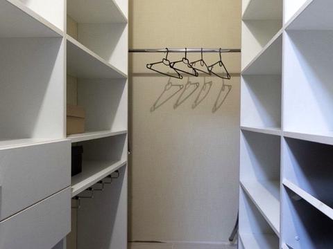 квартира по адресу Авиаконструктора Игоря Сикорского ул. (Танковая), 4-Б