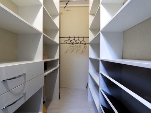 квартира за адресою Авіаконструктора Ігоря Сікорського вул. (Танкова), 4-Б