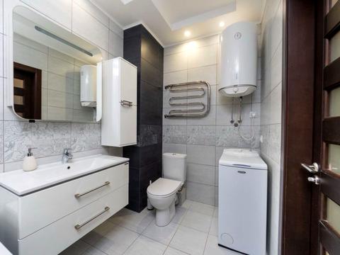 квартира за адресою Авіаконструктора Ігоря Сікорського вул. (Танкова), 4-Б