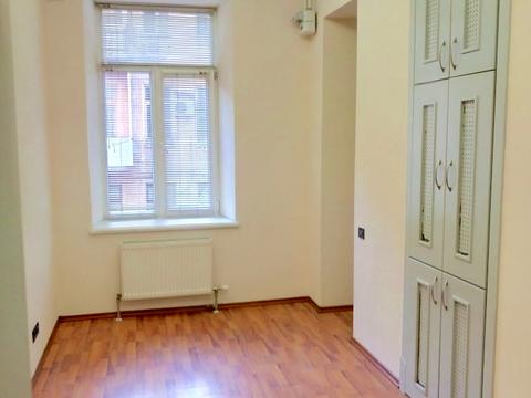 комерційна за адресою Ніни Строкатої вул. (Буніна), 17