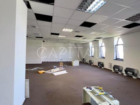 комерційна за адресою Київ, Олеся Гончара вул., 20/21