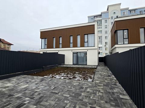 дом по адресу Макарівська ул., 12