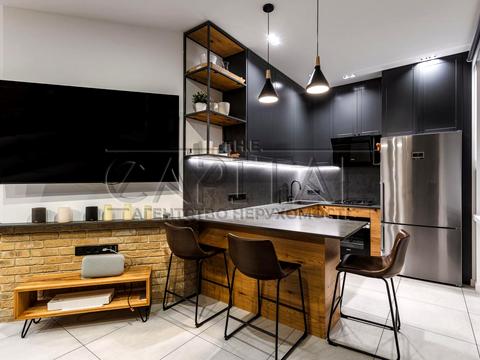 квартира за адресою Лаврська вул. (Січневого Повстання), 6