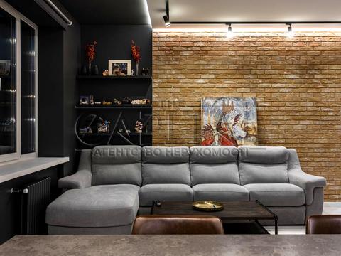 квартира за адресою Лаврська вул. (Січневого Повстання), 6