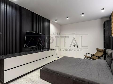 квартира за адресою Лаврська вул. (Січневого Повстання), 6