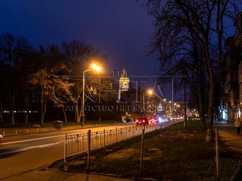 квартира за адресою Лаврська вул. (Січневого Повстання), 6