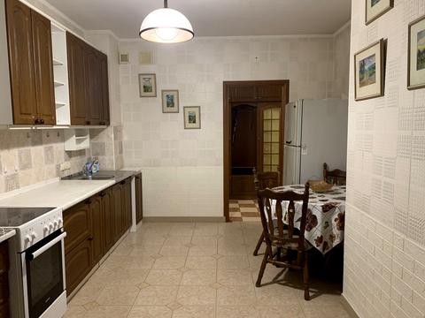 квартира за адресою Саперно-Слобідська вул., 22