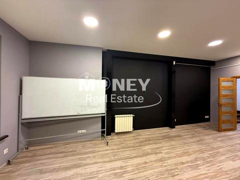 комерційна за адресою Редутна вул., 58