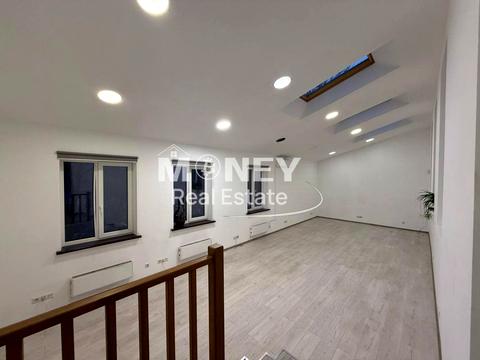 комерційна за адресою Редутна вул., 58