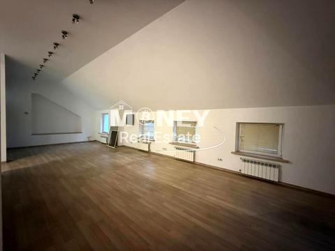 комерційна за адресою Редутна вул., 58