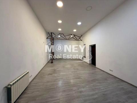 комерційна за адресою Редутна вул., 58