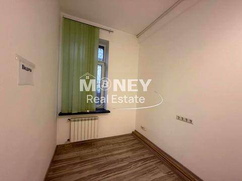 комерційна за адресою Редутна вул., 58