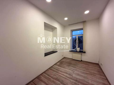 комерційна за адресою Редутна вул., 58