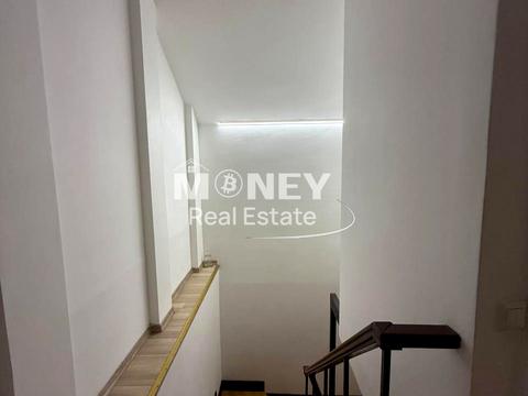 комерційна за адресою Редутна вул., 58