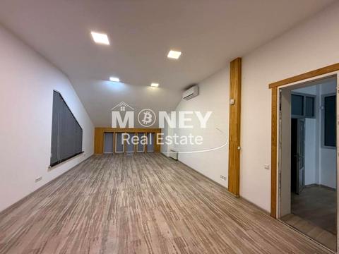 комерційна за адресою Редутна вул., 58