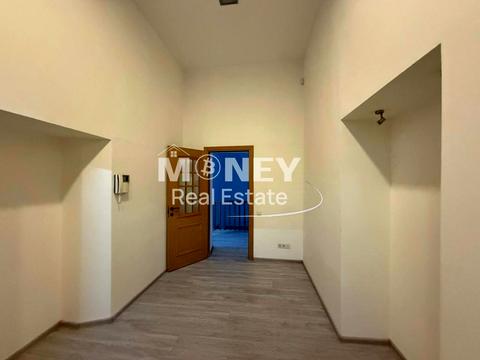 комерційна за адресою Редутна вул., 58