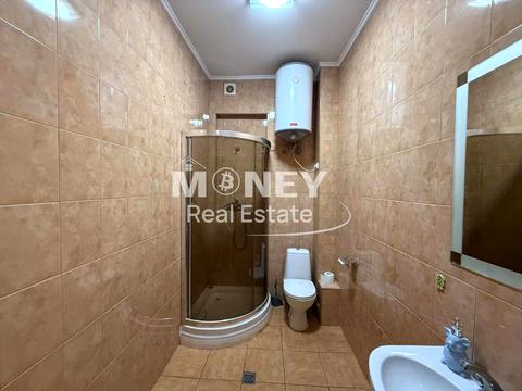 комерційна за адресою Редутна вул., 58