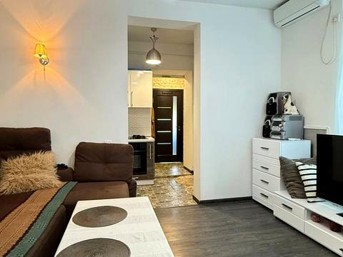 дом по адресу Парижской Коммуны ул.