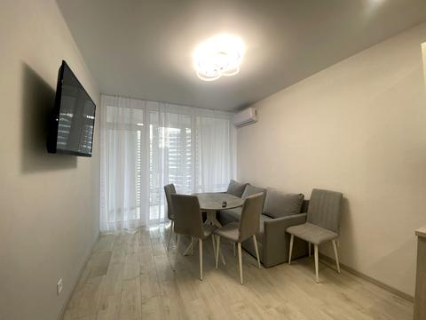 квартира по адресу Олександра Олеся ул., 10