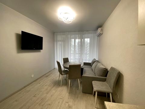 квартира по адресу Олександра Олеся ул., 10