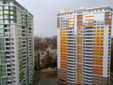 комерційна за адресою Лесі Українки просп. (Гагаріна), 19-В