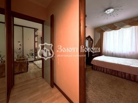 квартира за адресою Червоної Калини просп. (Володимира Маяковського), 12